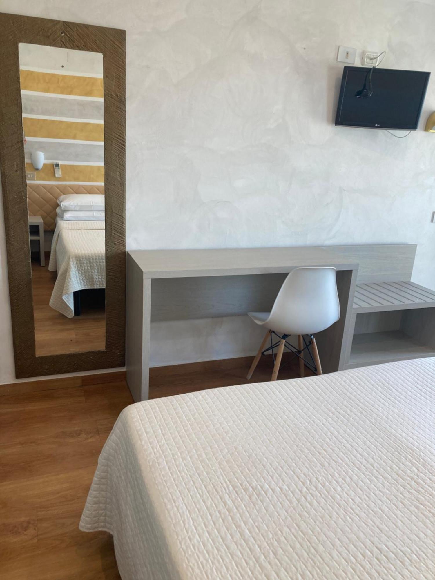 Hotel Diplomatic Riccione Quarto foto